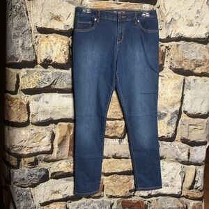 Children’s Place Adj Waist Stretch Blue Jeans 14